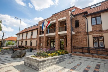 devavanya-varoshaza-02